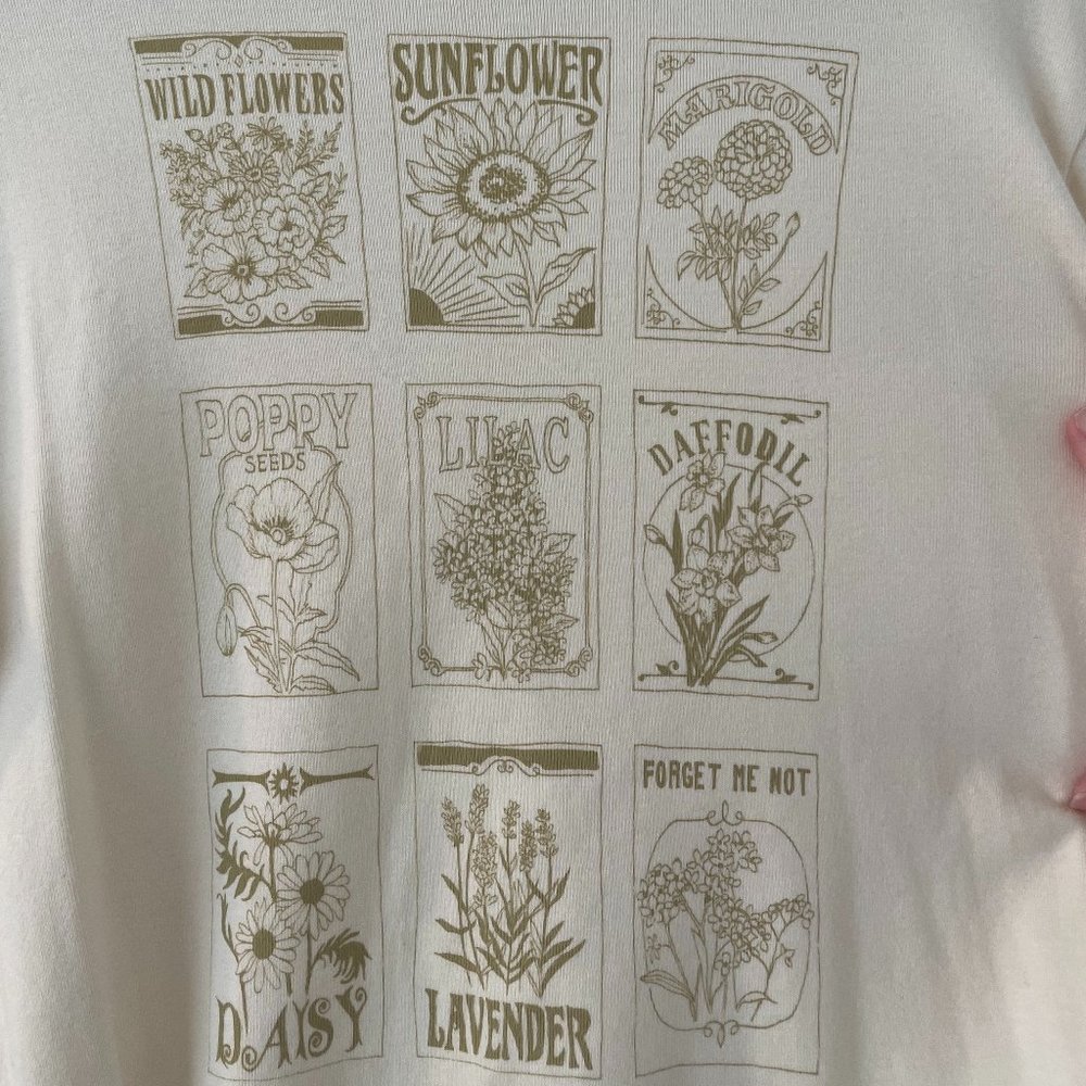 Cropped graphic long sleeve